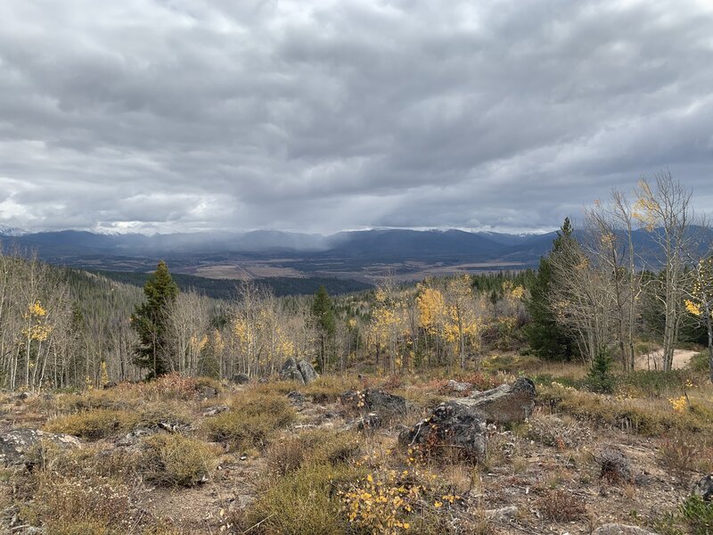 Great views up top! Good picnic spot...