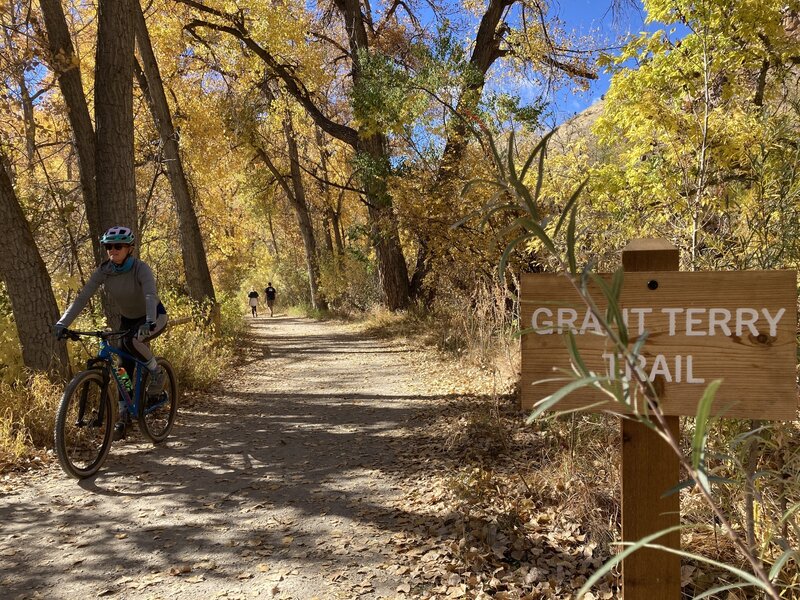 Start of the gravel trail