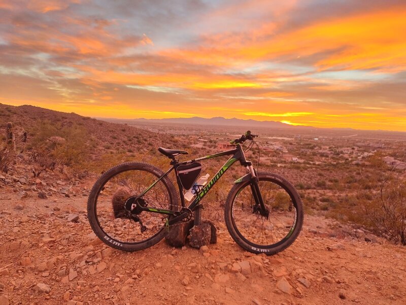 Sunset at Sunrise Mountain Trail junction (Trail F)