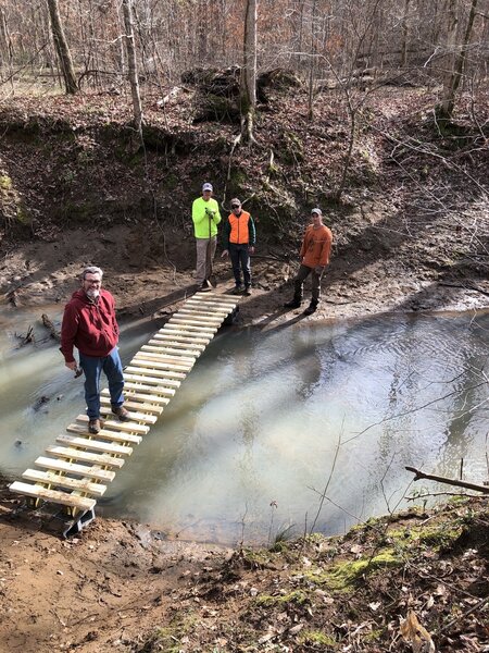 New footbridge at White Creek Crossing on White Creek Trail.