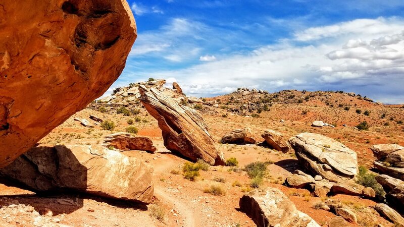 This is part of EZ trail- ridden in May 2021. Riding straight on rock with painted arrows to direct you through the trail brings in smooth sections of sand and dirt