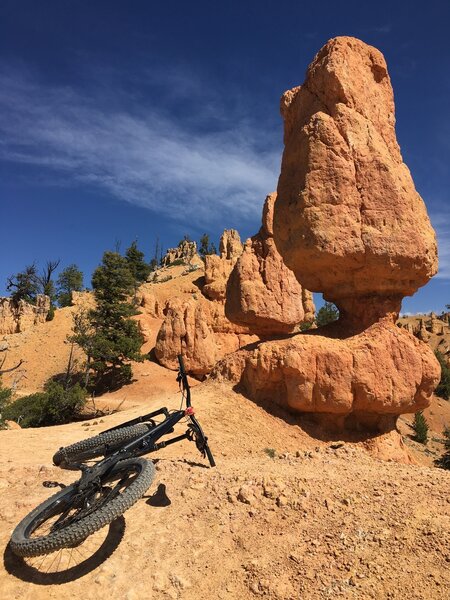 Row of steeples ("hoodoos") along this epic trail that reminds of Thunder Mountain at Disneyland.