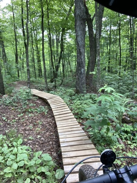 Optinal boardwalk on short stacker.