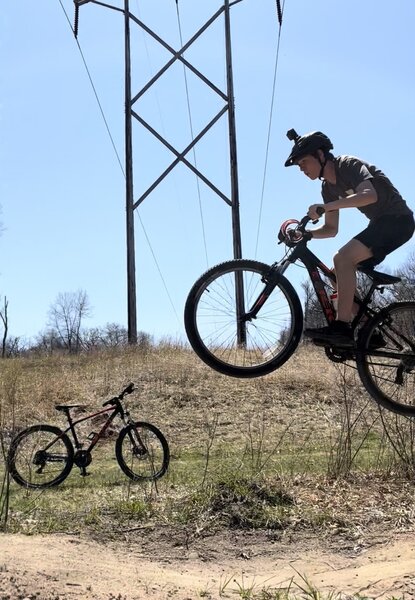 New gap at the end of the black trail.