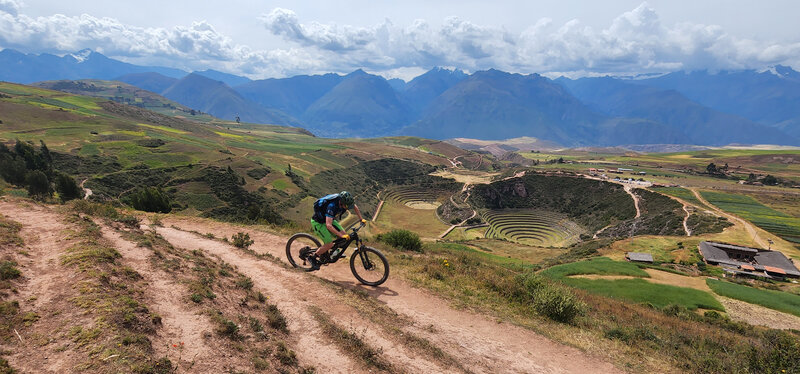 Crossing by the Inca site of Moray