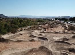 Pump track