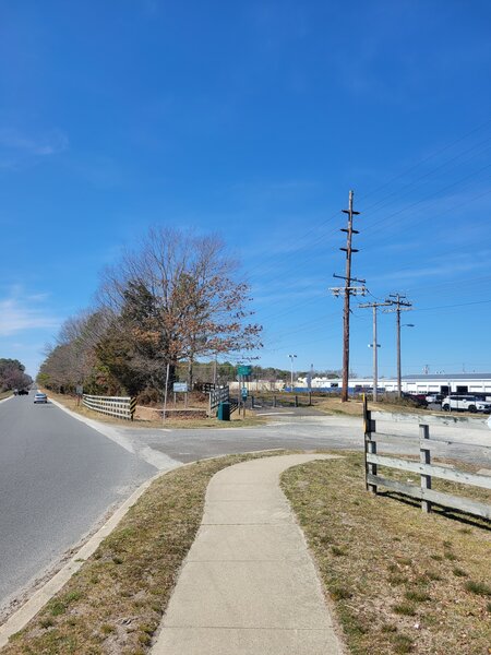 TrailHead behind Harbor Square Mall