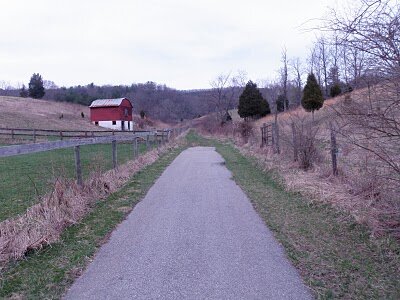 Paved section b4 trail begins.