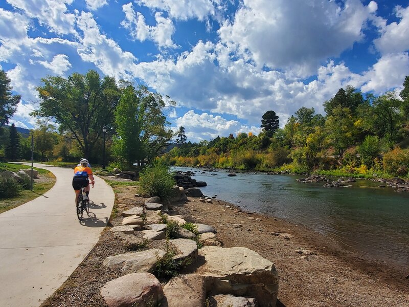 Particularly pretty section of trail next to the water.