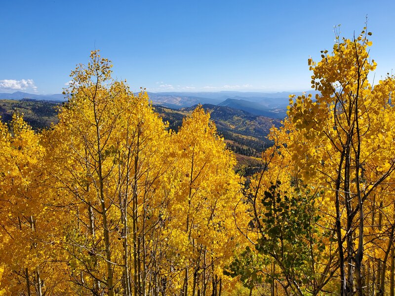 Looking southeast from the southern end of Missionary Ridge.