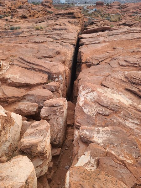 Pioneer Rim: Top of "The Narrows" feature. This is part of the slickrock section where the trail is hard to follow, but this feature is a good marker, as the trail goes just north of it.