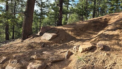 Optional stepdown near the start of the trail, stay left for a ride around.