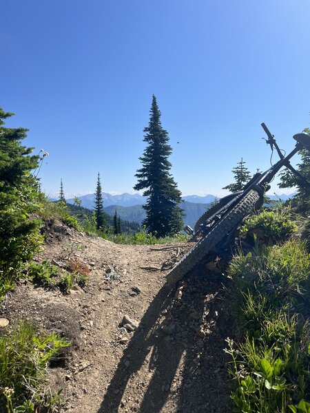 Finally to the summit and as hard as it is, I can never get enough of that view of Great Northern.