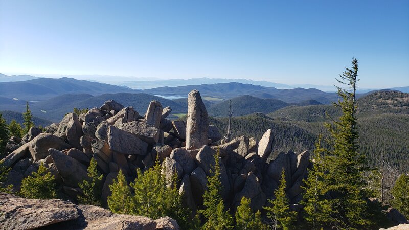 Cool boulders on the summit of Haystack Mountain