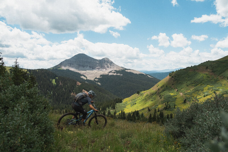 Descending the upper Engineer Mountain Trail. Photo: Erich Harman