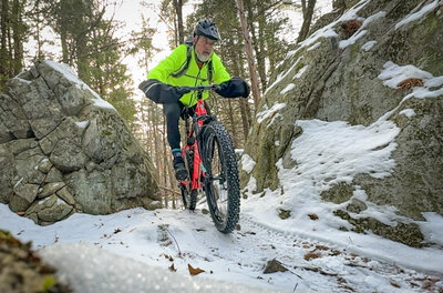 Riding through some of the big stones.