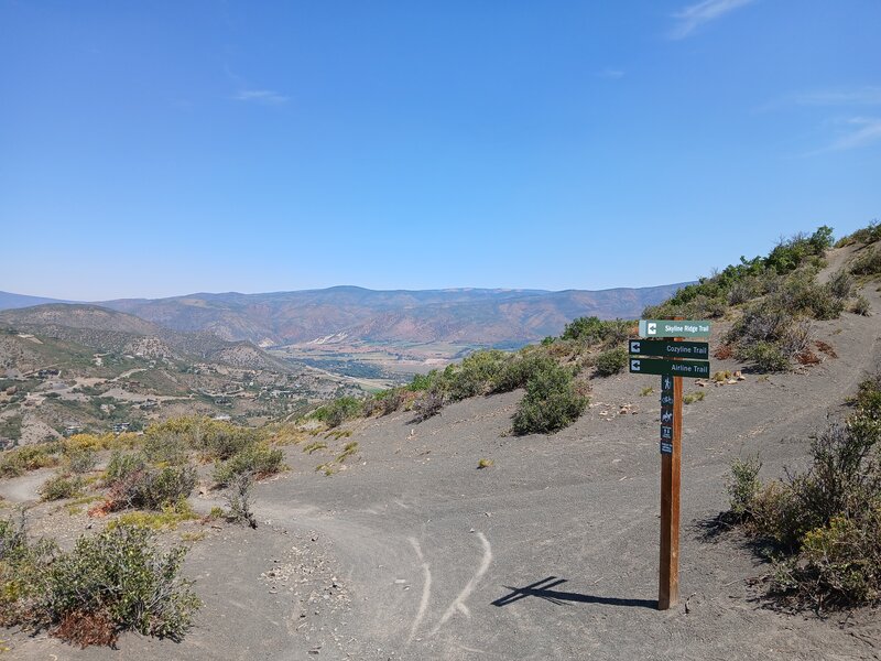 Trailhead at the top.