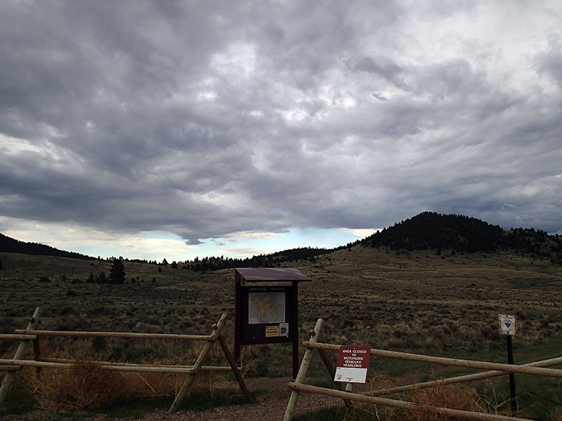 Echo Lane Trailhead Parking Lot