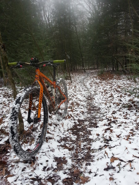 Yellowcreek State Park - Winter Ride around the lake.