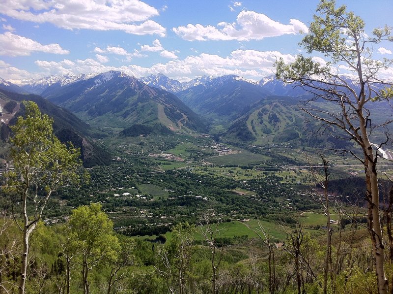 View from Red Mountain, traversing it's face on the Sunnyside trail.