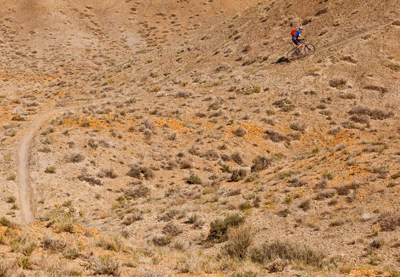 One last punchy climb on Frontside before hitting V8 road on the Edge Loop.